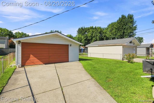 23012 Allor Street, Saint Clair Shores, MI 48082
