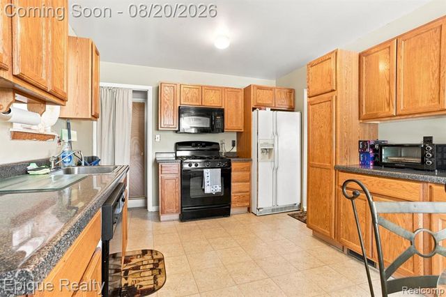 23012 Allor Street, Saint Clair Shores, MI 48082