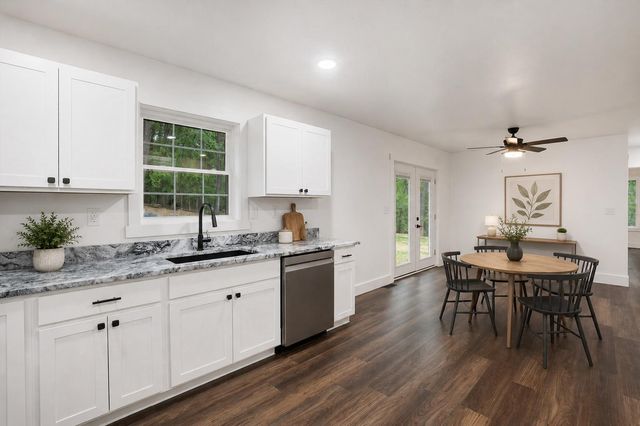 18985 HEBEL RD, Stewartstown, PA 17363