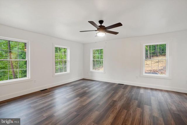 18985 HEBEL RD, Stewartstown, PA 17363