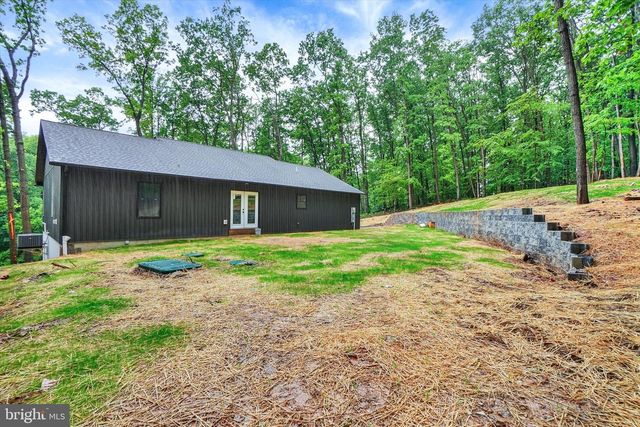18985 HEBEL RD, Stewartstown, PA 17363