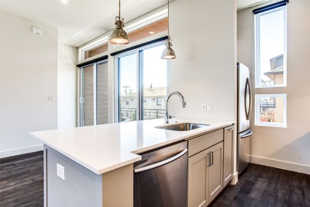 4908 Manett Street 103, Dallas, TX 75206