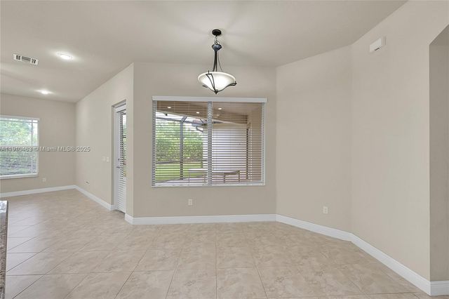 9051 Edgewater Bnd 9051, Parkland, FL 33076