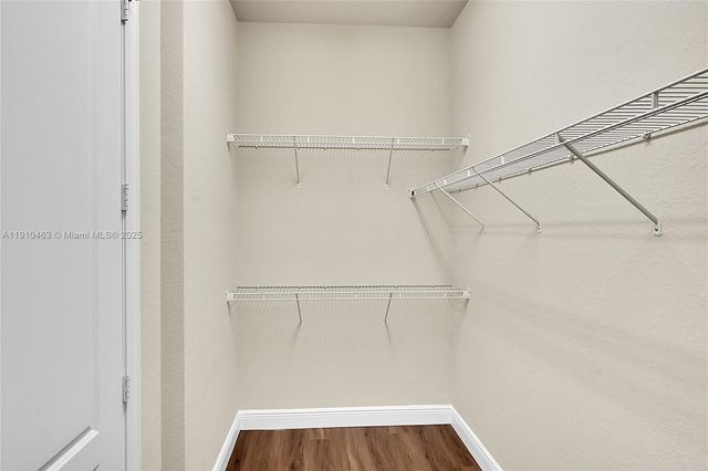 9051 Edgewater Bnd 9051, Parkland, FL 33076