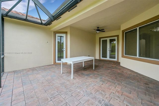 9051 Edgewater Bnd 9051, Parkland, FL 33076