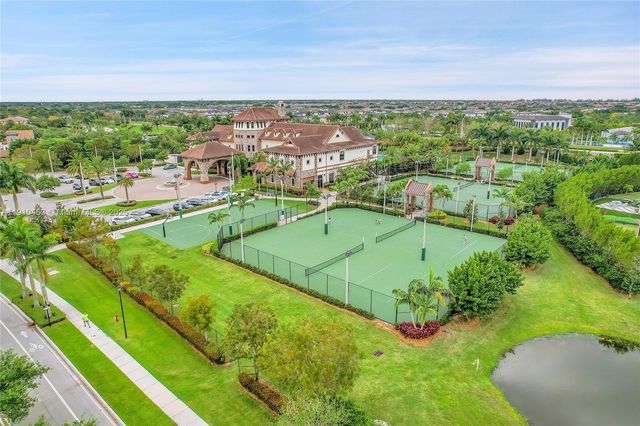 9051 Edgewater Bnd 9051, Parkland, FL 33076