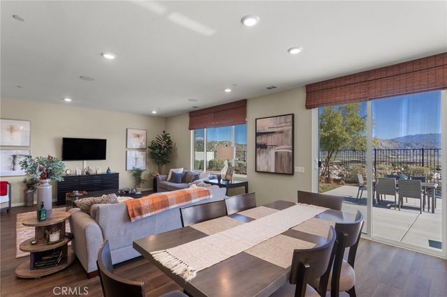 525 Chalakat Court, San Jacinto, CA 92582