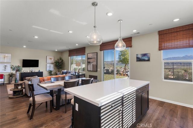 525 Chalakat Court, San Jacinto, CA 92582