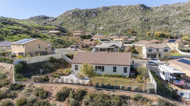 525 Chalakat Court, San Jacinto, CA 92582