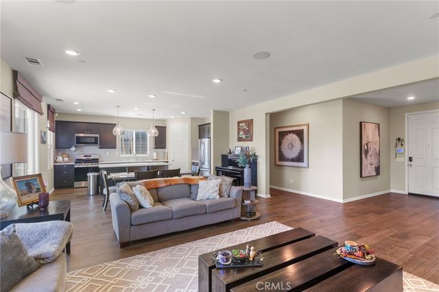 525 Chalakat Court, San Jacinto, CA 92582