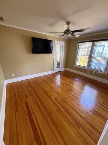 2448 4TH AVENUE N, St Petersburg, FL 33713