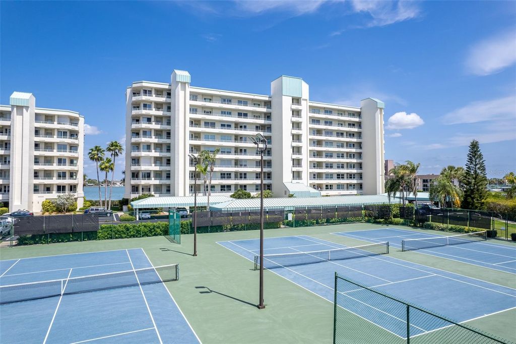 7963 SAILBOAT KEY BOULEVARD S PH801, South Pasadena, FL 33707