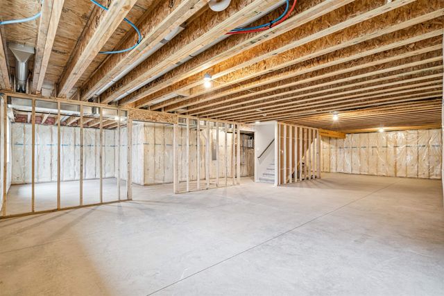 2807 Autumn Woods Drive, Cedar Falls, IA 50613