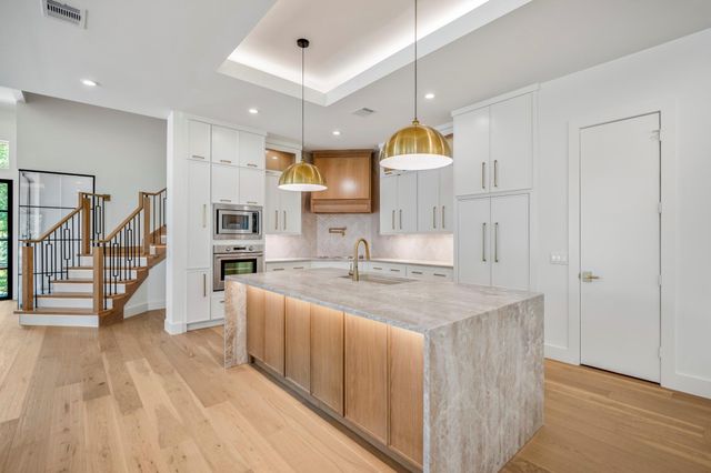 247 County Road 66111, Dayton, TX 77535