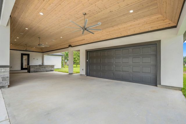247 County Road 66111, Dayton, TX 77535