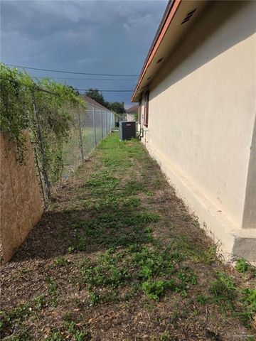 502 W Albatross Avenue, Pharr, TX 78577