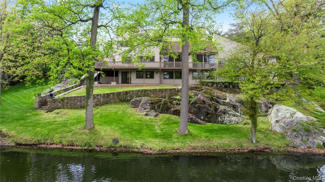 3 Lakeside Drive, Rye, NY 10580