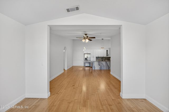 13810 SUTTON PARK Drive 220, Jacksonville, FL 32224