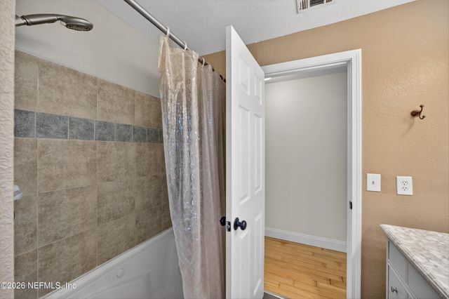 13810 SUTTON PARK Drive 220, Jacksonville, FL 32224