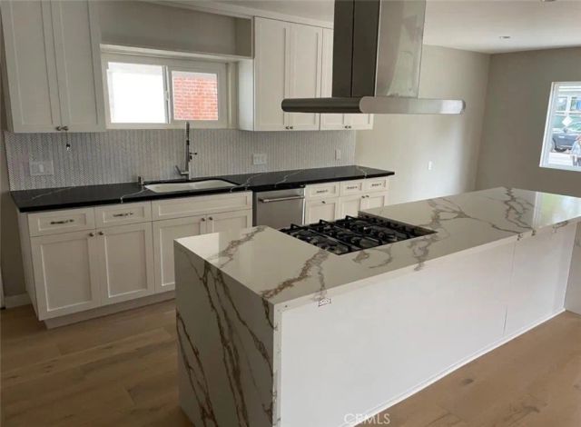 4900 Enfield, Encino, CA 91316
