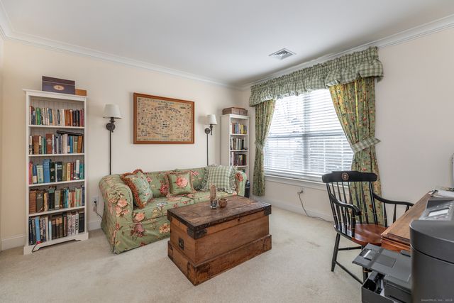 250 Hunter Drive 250, Litchfield, CT 06759