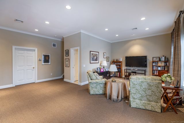 250 Hunter Drive 250, Litchfield, CT 06759