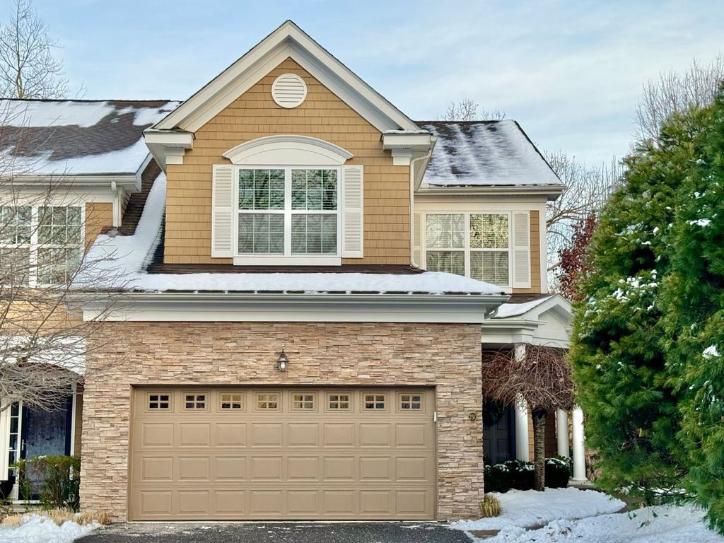 250 Hunter Drive 250, Litchfield, CT 06759