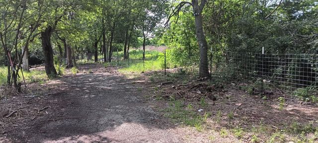 215 N Houston School Road, Lancaster, TX 75146