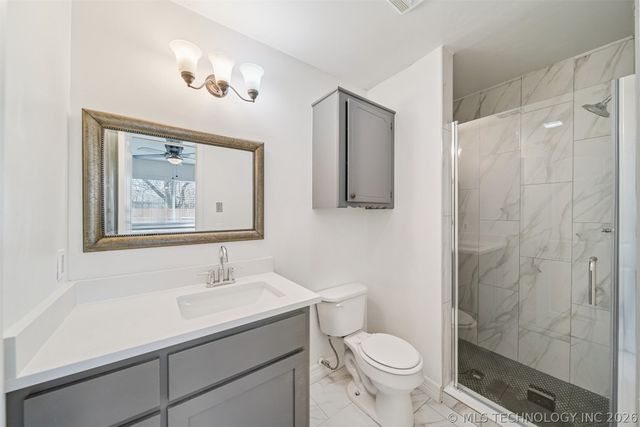 582 E 133rd Place, Glenpool, OK 74033