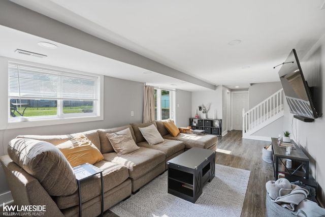 40916 Pickett Ridge Road, Sterling Heights, MI 48313