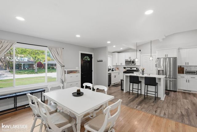40916 Pickett Ridge Road, Sterling Heights, MI 48313