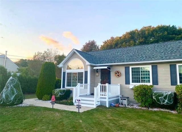 34 King Street, Coventry, RI 02816