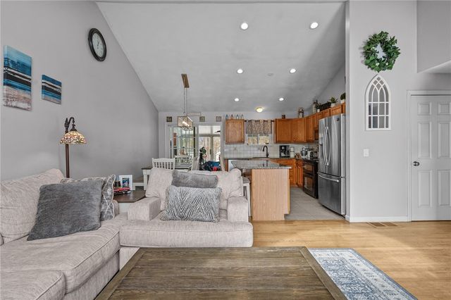 34 King Street, Coventry, RI 02816