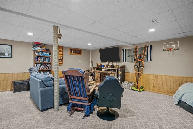 34 King Street, Coventry, RI 02816