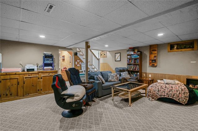 34 King Street, Coventry, RI 02816