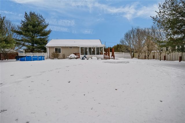 34 King Street, Coventry, RI 02816