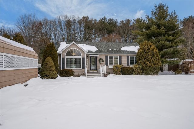 34 King Street, Coventry, RI 02816