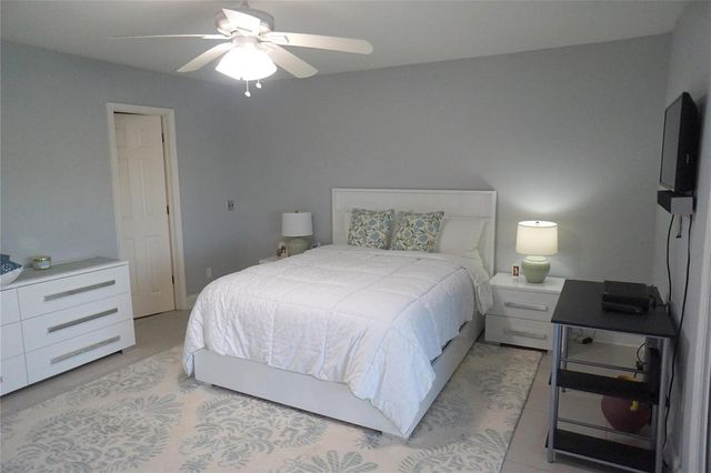 4029 Newport 4029, Deerfield Beach, FL 33442