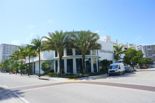 4029 Newport 4029, Deerfield Beach, FL 33442