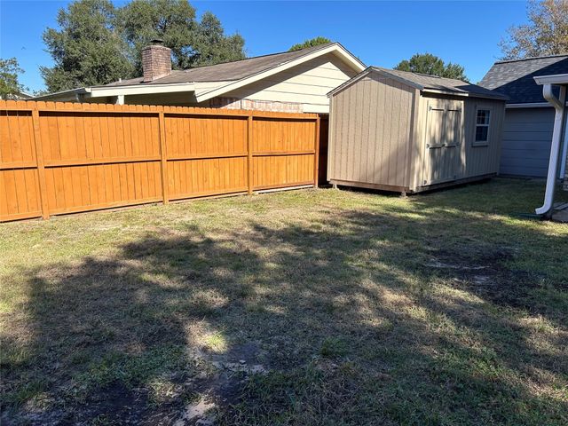 8523 Riverside Walk Lane, Houston, TX 77064