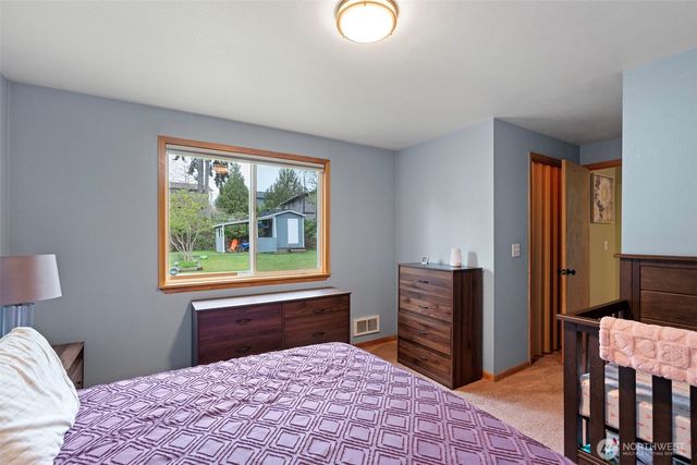 812 California Avenue SE, Port Orchard, WA 98366