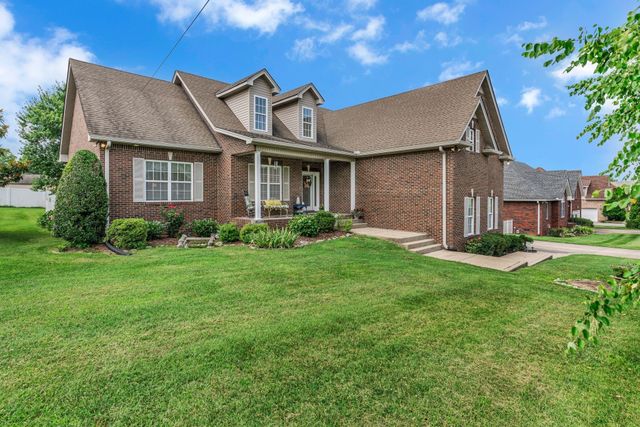 1008 Graceland Way, Greenbrier, TN 37073