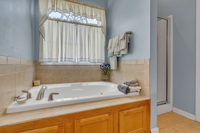 1008 Graceland Way, Greenbrier, TN 37073