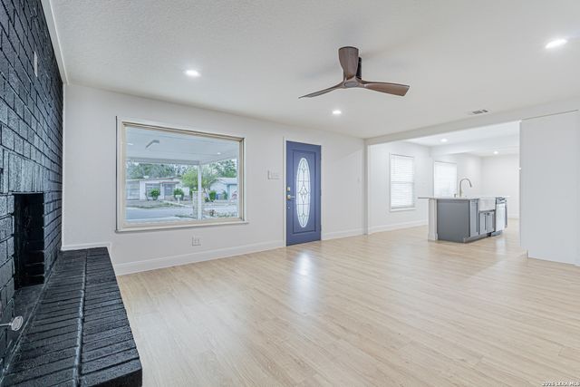 2918 HATTON ST, San Antonio, TX 78237