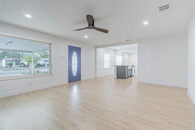 2918 HATTON ST, San Antonio, TX 78237