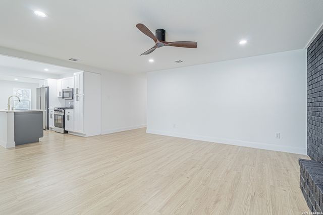 2918 HATTON ST, San Antonio, TX 78237