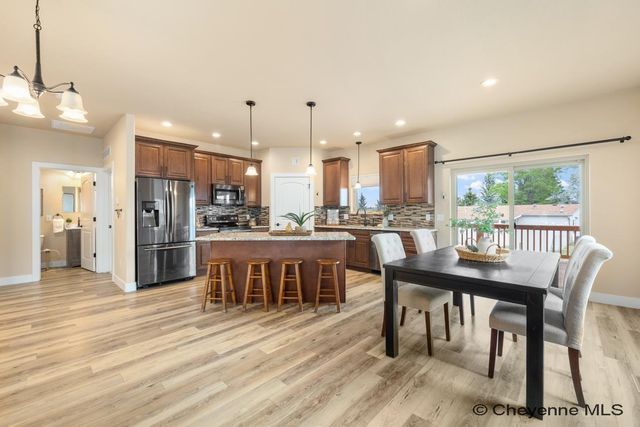 3216 LAND CT, Cheyenne, WY 82001