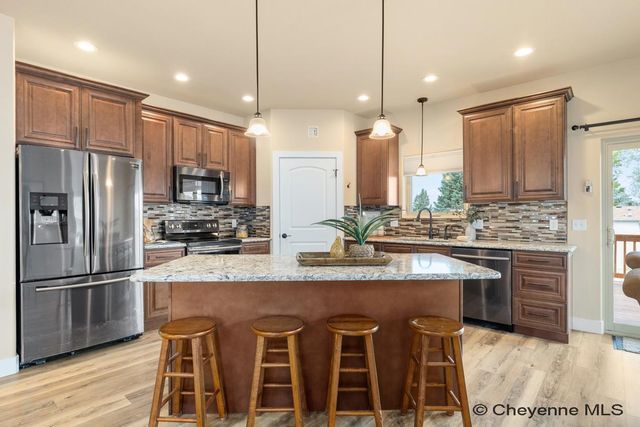 3216 LAND CT, Cheyenne, WY 82001