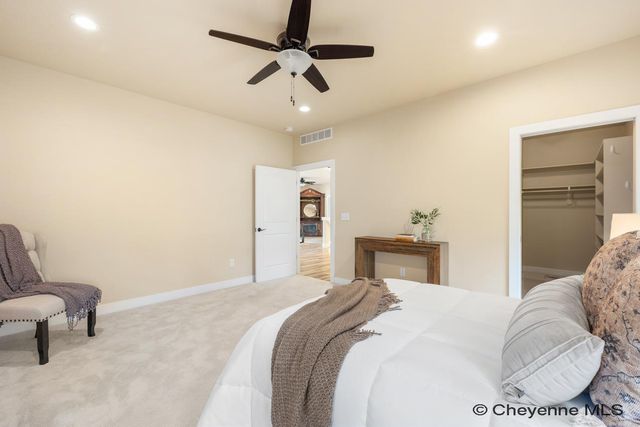 3216 LAND CT, Cheyenne, WY 82001