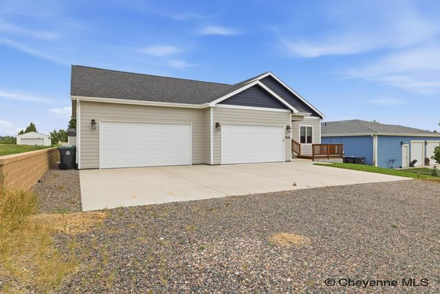 3216 LAND CT, Cheyenne, WY 82001